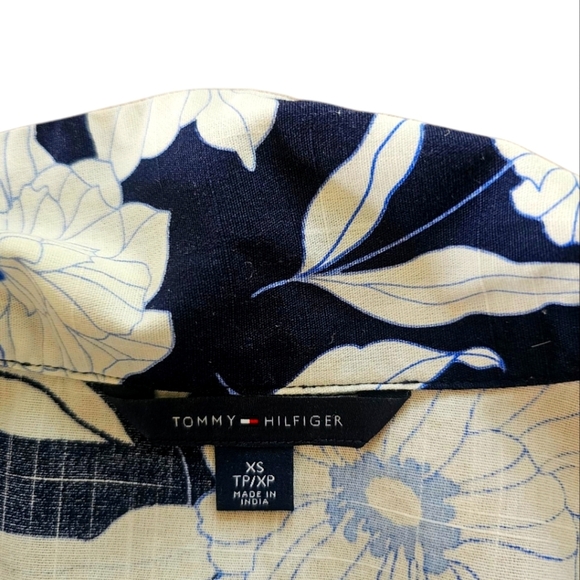 Tommy Hilfiger Floral Wrap Dress in Blue and White, Size XS - Picture 6 of 6